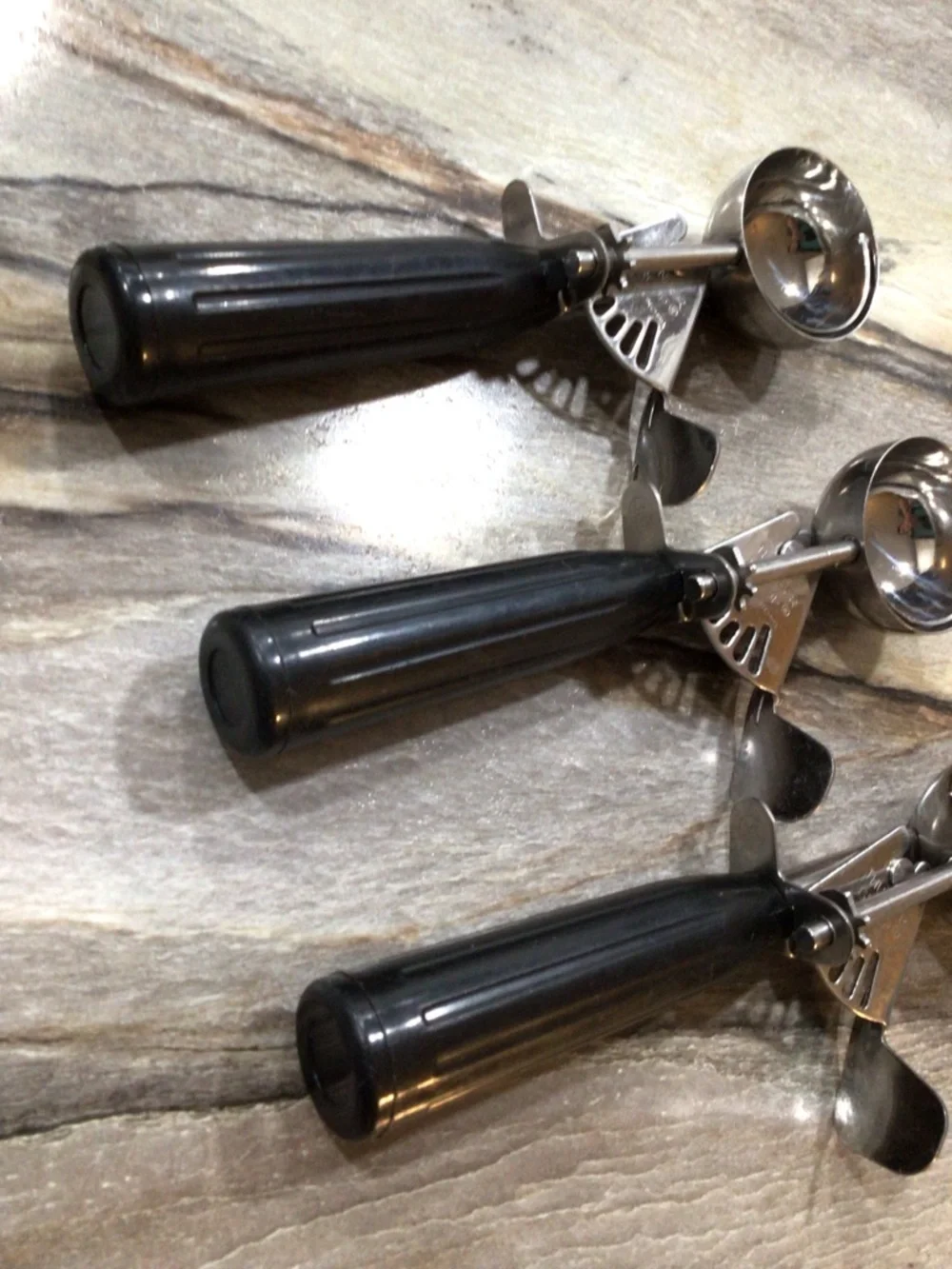 Set of 3 Thunder Group #30 Ice Cream Dishers 1oz Black Handle NSF